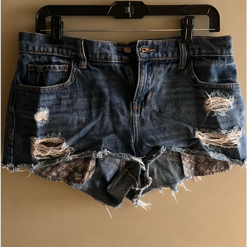 Old Navy Boyfriend Patterned Patch Shorts